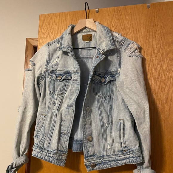 Distressed American Eagle Denim Jacket - Picture 5 of 5